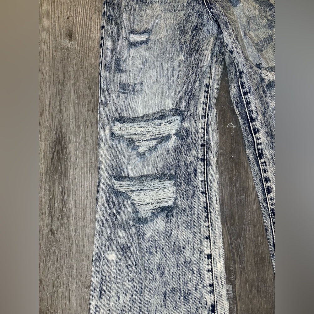 Jeans - Picture 3 of 6